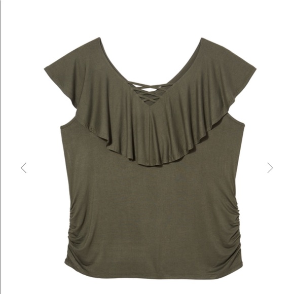 Green 💚 Ruffle Top NWOT - Picture 2 of 5